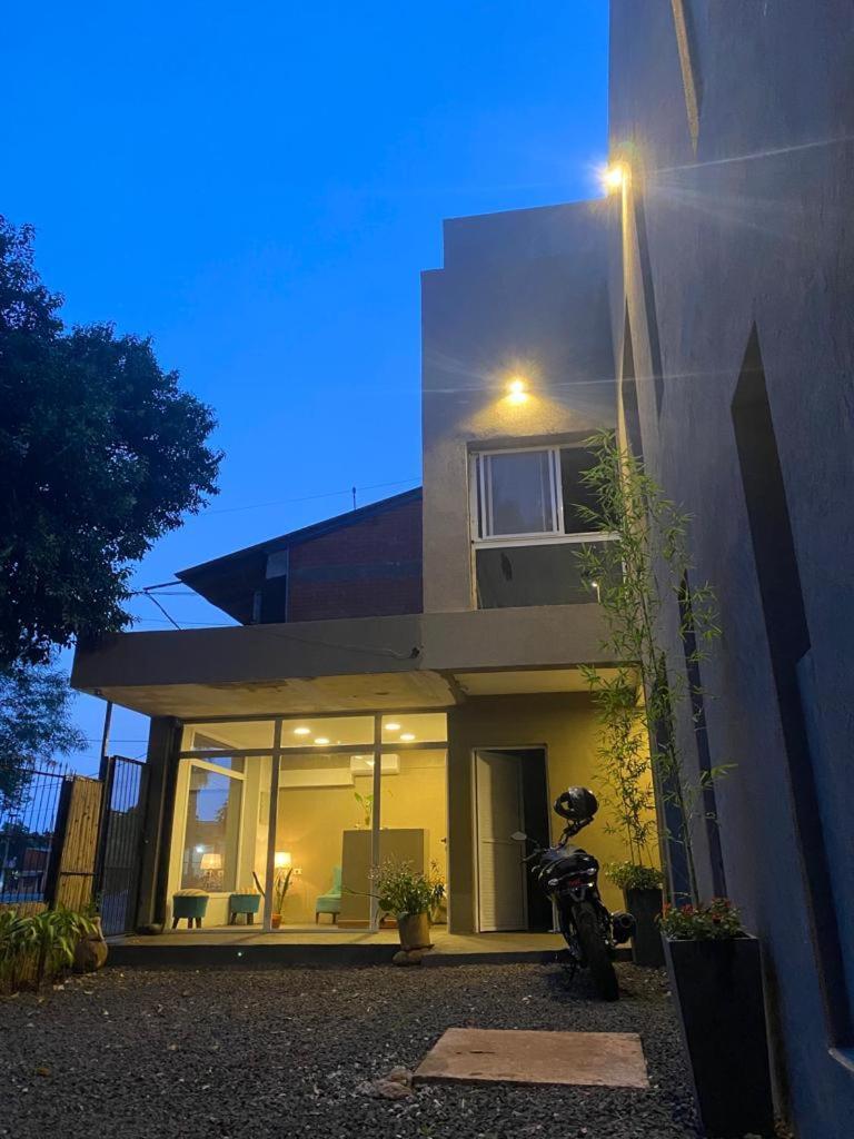 Los Lirios Apart & Suite Puerto Iguazú Exterior foto
